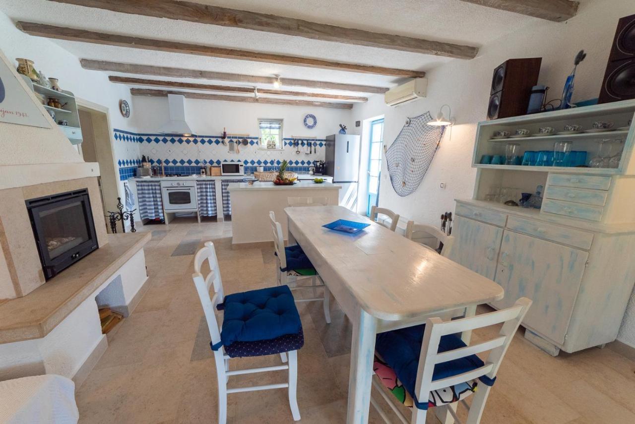 Brajkovici  Julijud, Heated Pool, Jacuzzi, Dome And Sauna מראה חיצוני תמונה