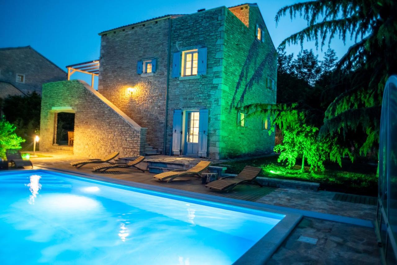 Brajkovici  Julijud, Heated Pool, Jacuzzi, Dome And Sauna מראה חיצוני תמונה